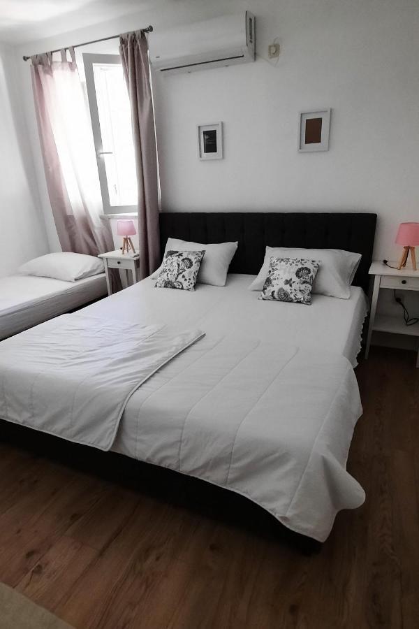 Apartments By The Sea Zuljana, Peljesac - 19080 エクステリア 写真